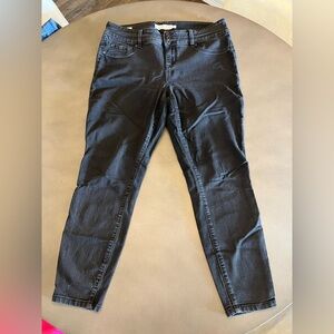 Torrid Women's faded Black Jegging size 16R